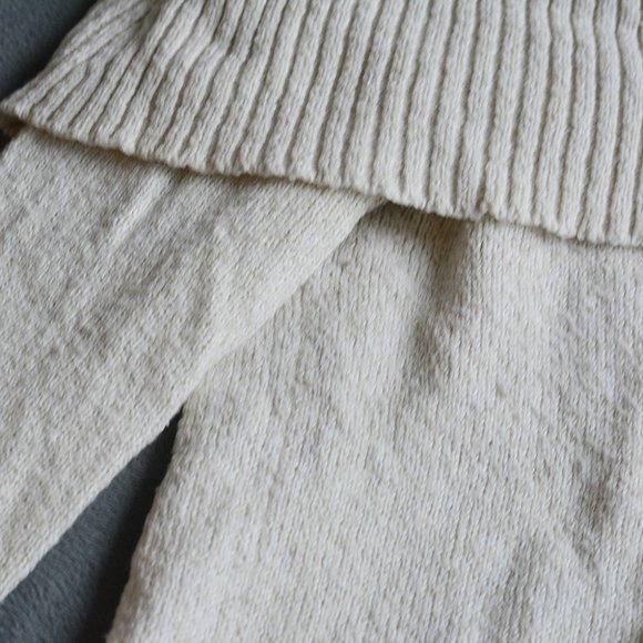 Aerie Cream Off-The-Shoulder Sweater‎ - Picture 5 of 8